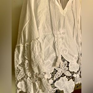 Chicos 1 flowy white blouse